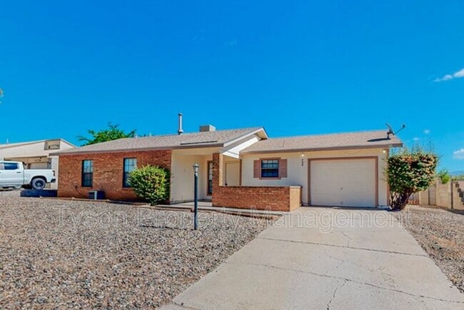 Building Photo - 708 Buckboard Rd SE