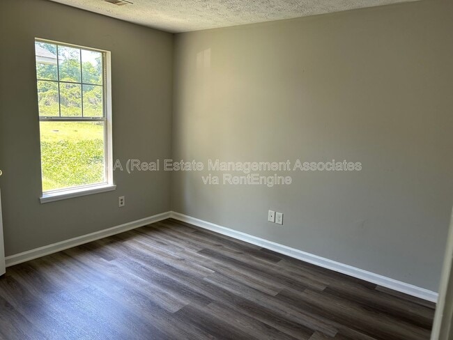 Foto del edificio - 133 Realty St