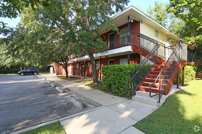 Building Photo - Palm Beach Pointe