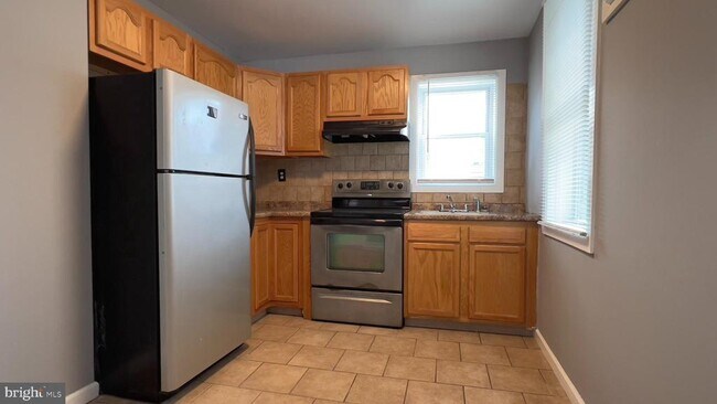 Building Photo - 3436 D St