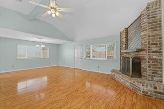 Building Photo - 16739 Selder Dr