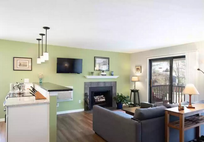 Foto del edificio - CHARMING 2 Bed 2 Bath Condo in Boulder - Available August 7th!