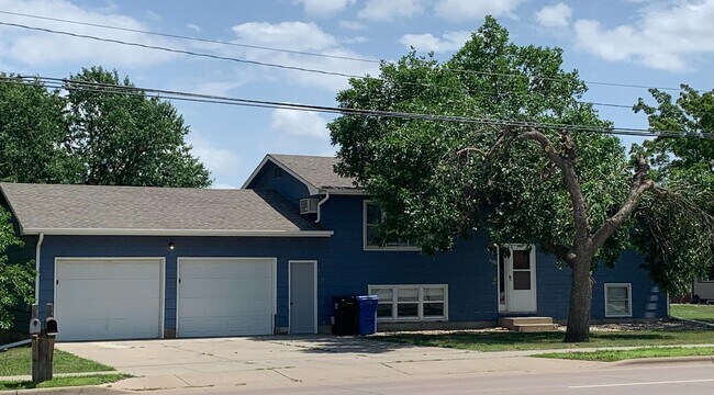 Foto del edificio - 3104-3106 S Marion Rd