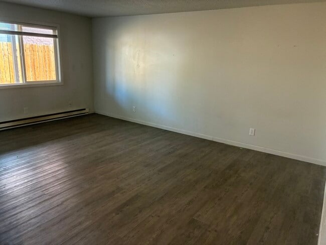 Building Photo - 217 E Sinto Ave