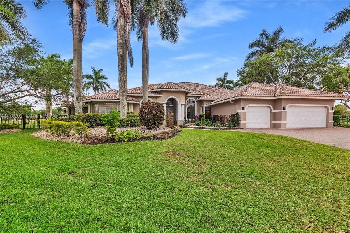 Primary Photo - 2534 Poinciana Dr