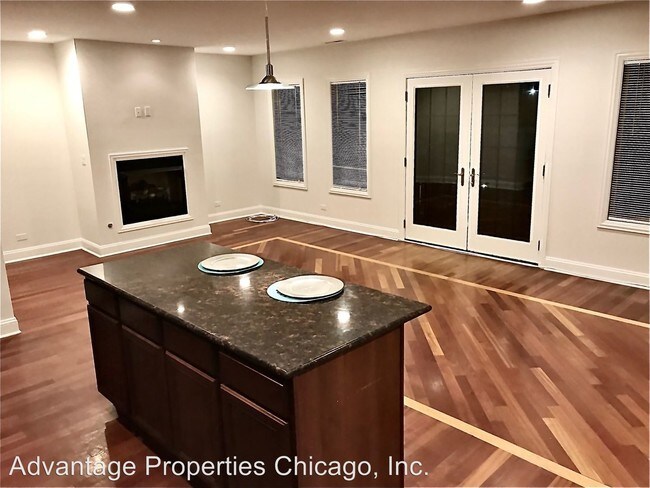 Foto del edificio - 3 br, 2 bath Apartment - 548 E 50th Street