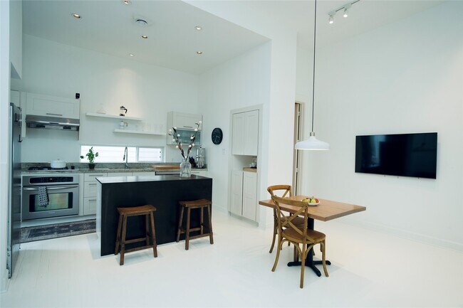 Foto del edificio - 1820 Southmore Blvd