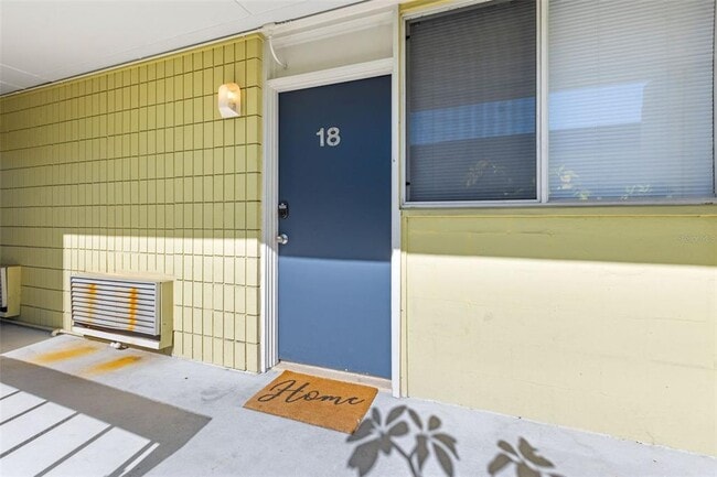 Building Photo - 1301 S Howard Ave