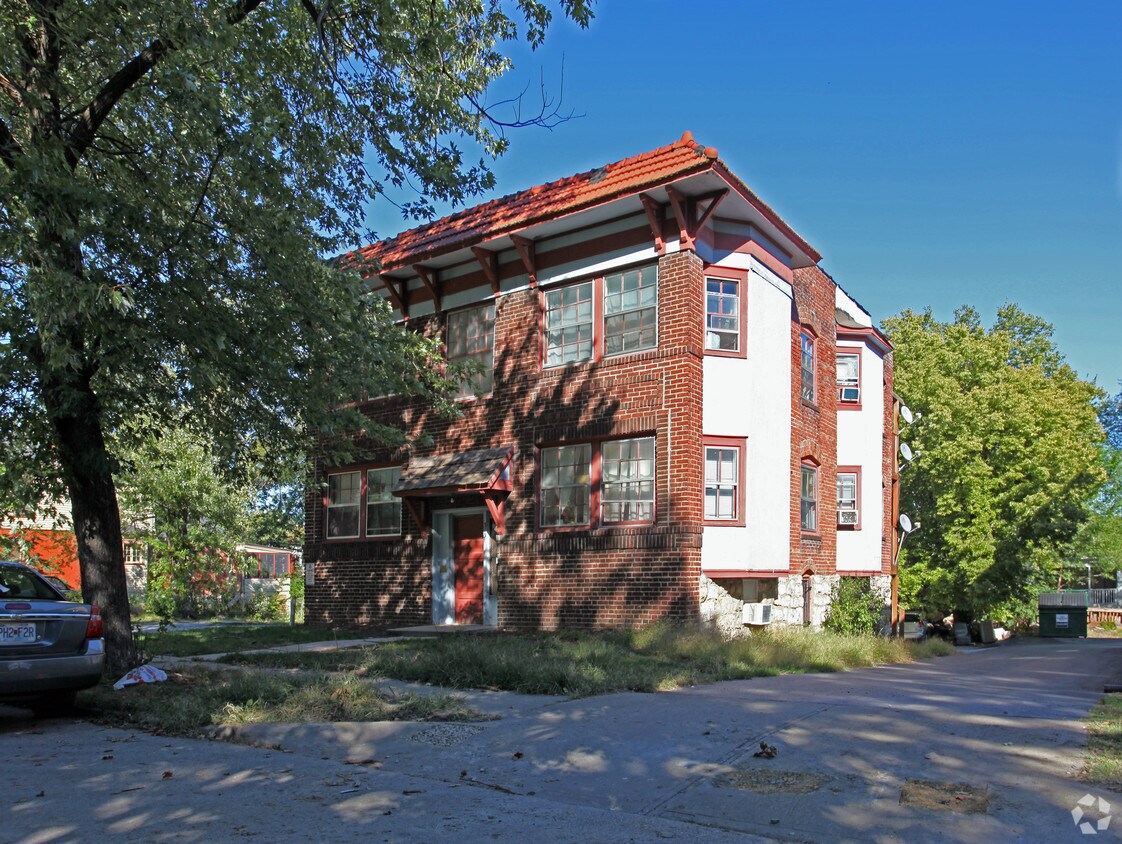 Foto del edificio - 3131 Grand Ave