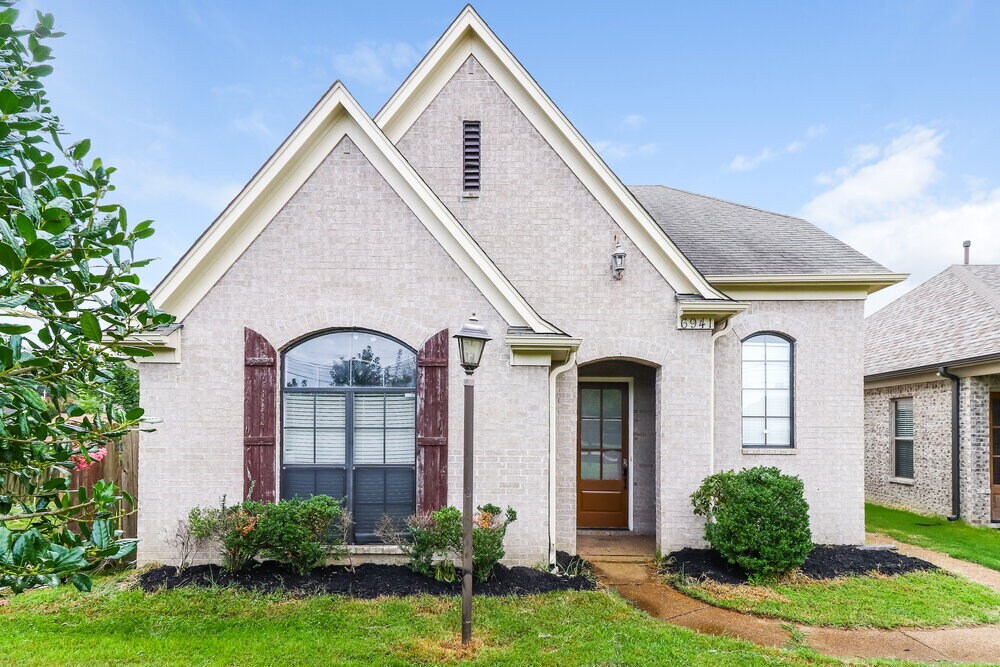 Foto principal - 6941 Raleigh Lagrange Rd