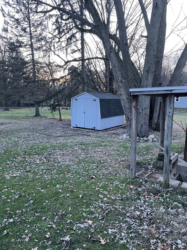 Foto del edificio - 2501 Edgewood Dr