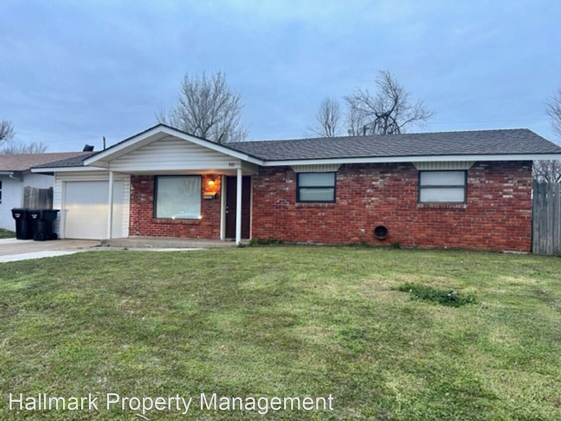 3 br, 1.5 bath House 901 NW 22nd Street House for Rent in Moore, OK