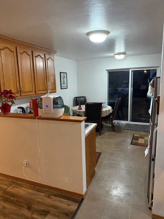 Building Photo - 4932 Rosewood Ct