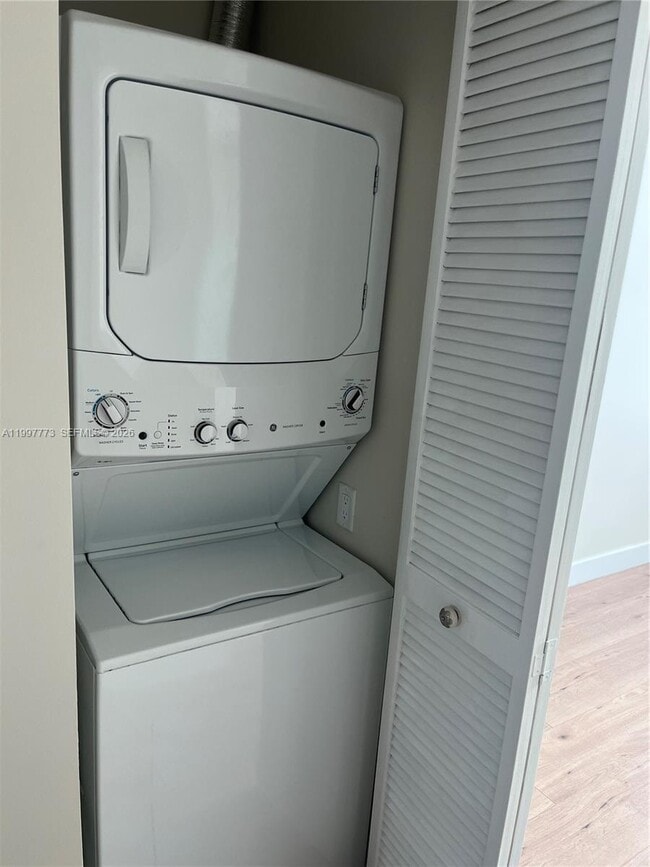 Building Photo - 1300 Ponce de Leon Blvd