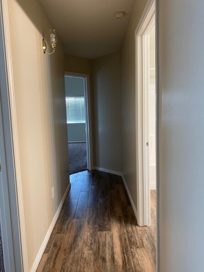 Building Photo - 9604 Lanneau Ct