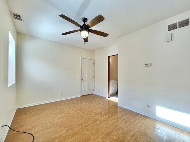 Foto del edificio - 3443 S Union Ave
