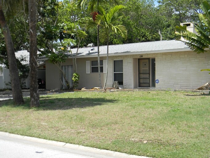 Primary Photo - Poinsettia Lodge