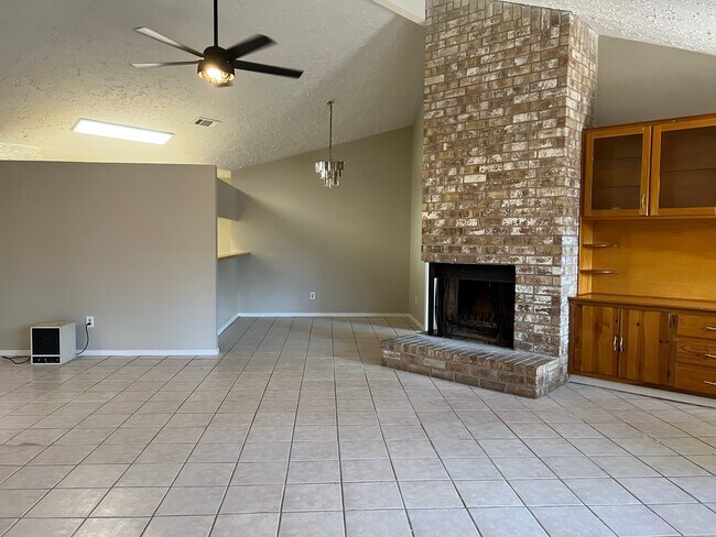 Foto del edificio - 15951 Manfield Dr