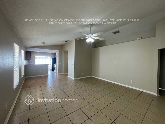 Building Photo - 10416 Avelar Ridge Dr