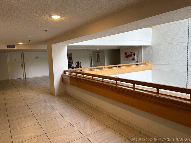 Building Photo - 16300 Golf Club Rd
