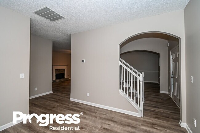Building Photo - 6657 Delaware Bend