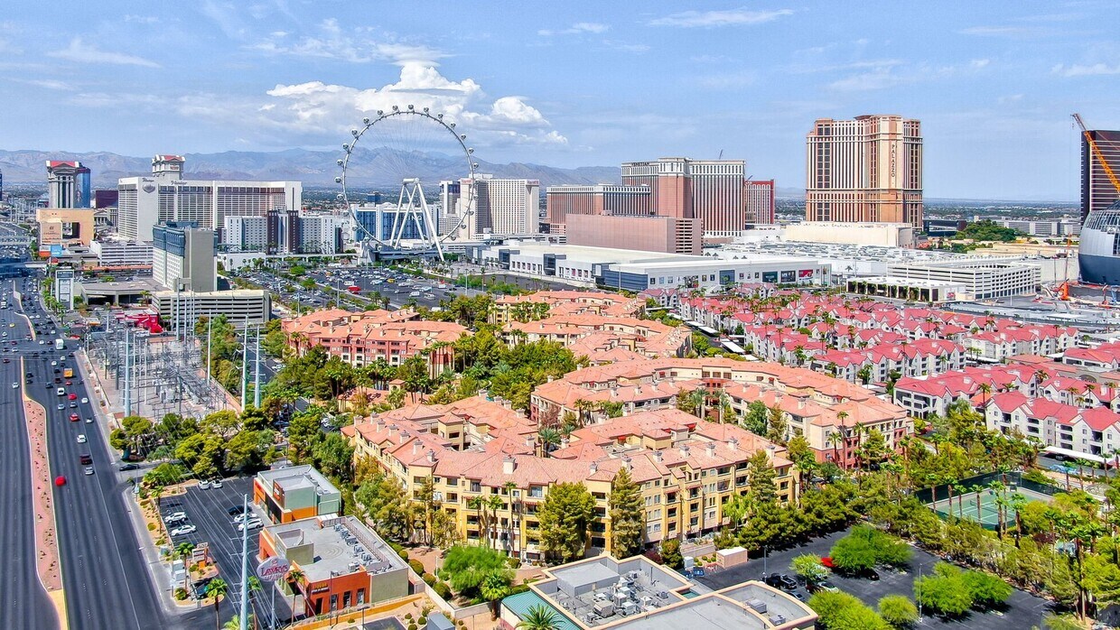 Primary Photo - Meridian FURNISHED 2 BDR /2 BATH Luxury Co...