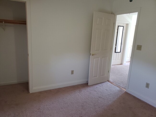 Building Photo - 93 Winterbell Dr