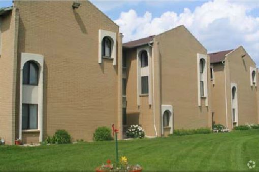 Building Photo - Evergreen Square - 62+ Senior Housing