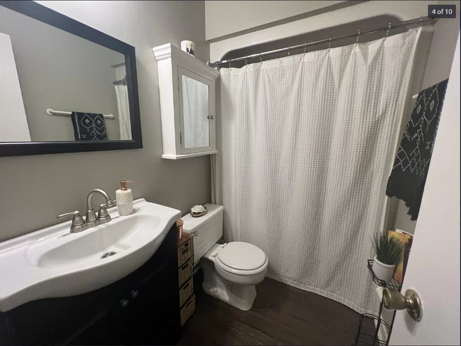 Foto del edificio - 3718 Central Ave