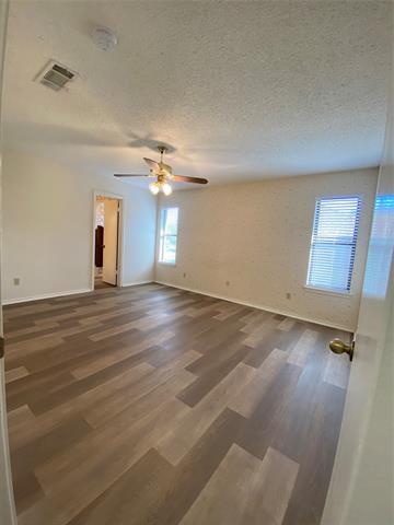 Foto del edificio - 1124 Dove Hollow Rd