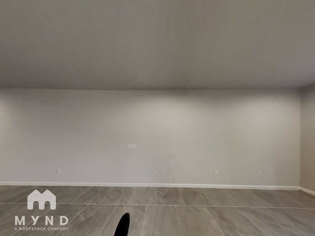 Building Photo - 2431 Arbor Wind Dr