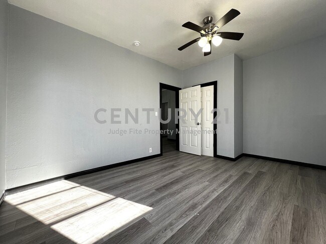 Foto del edificio - Charming 2/1 in Castleberry ISD for Rent!