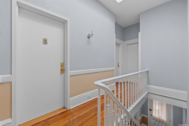 Foto del edificio - 18-18 Linden St