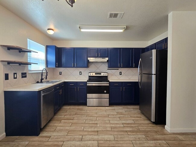 Building Photo - HOME FOR THE HOLIDAYS SPECIAL - SECTION 8/HUD ACCEPTED - AVAILABLE NOW!