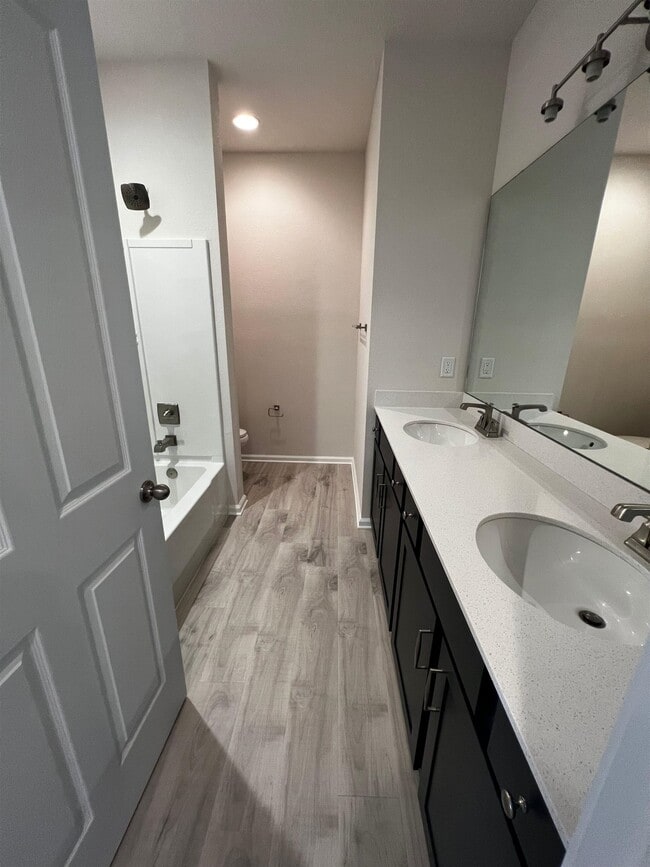 Foto del edificio - 711 Honeycomb Trl