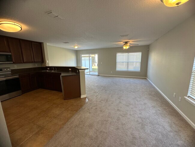 Building Photo - 1500 Calming Water Dr
