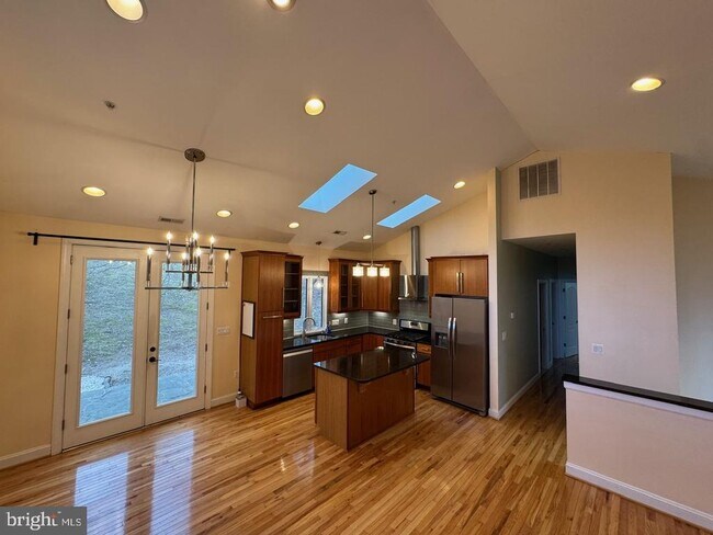 Foto del edificio - 6158 40 Winks Way