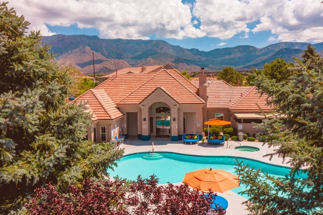 Building Photo - Allegro at Tanoan