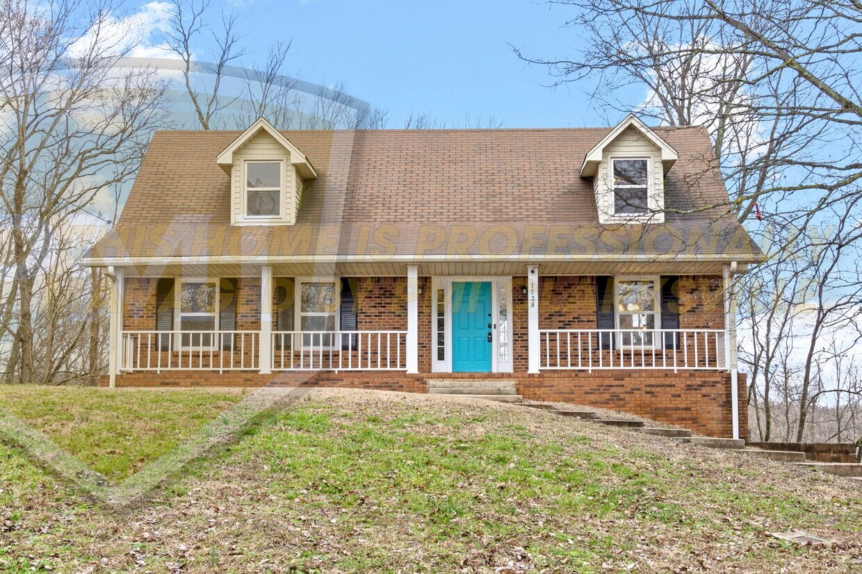 Spacious Home Across The River! House for Rent in Clarksville, TN