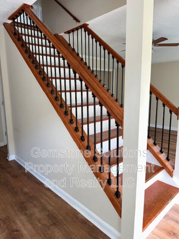 Foto del edificio - 404 Granville Rd