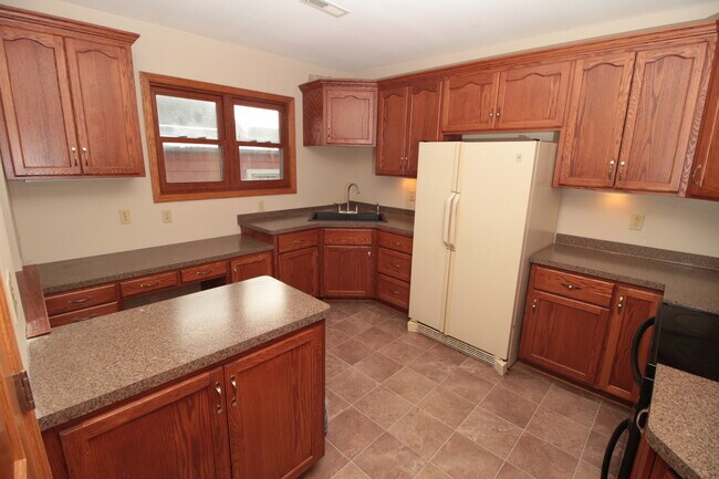 Building Photo - 543 N 33rd St