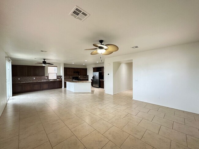 Foto del edificio - Fairfield By Kb Home
