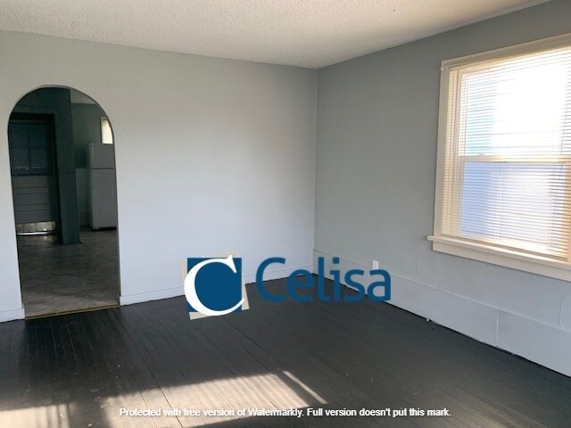 Foto del edificio - 2833 Monroe St