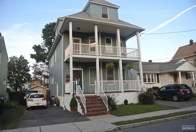 Primary Photo - 29 Tuttle St
