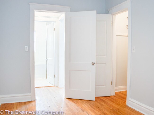 Foto del edificio - 4730 N Racine Ave