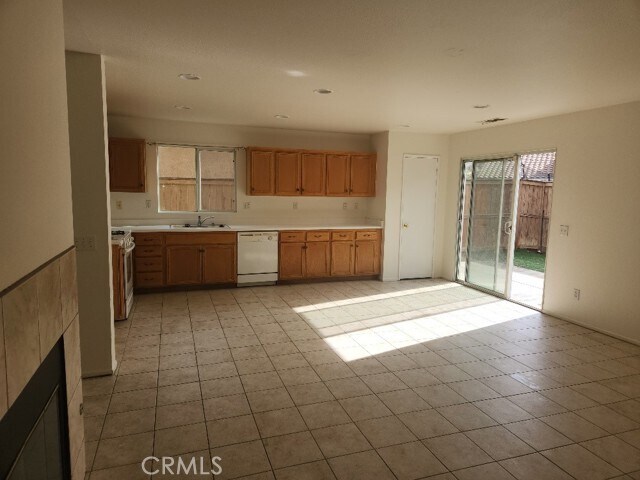Building Photo - 1549 Marigold Dr
