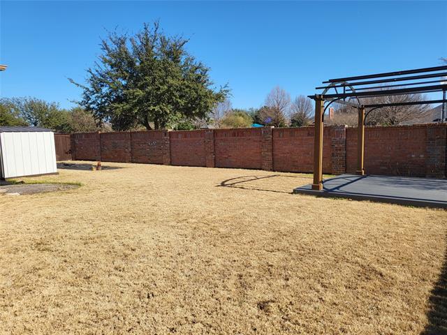 Building Photo - 333 Cave River Dr