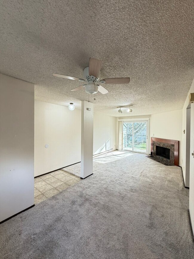 Foto del edificio - 12636 NW Barnes Rd