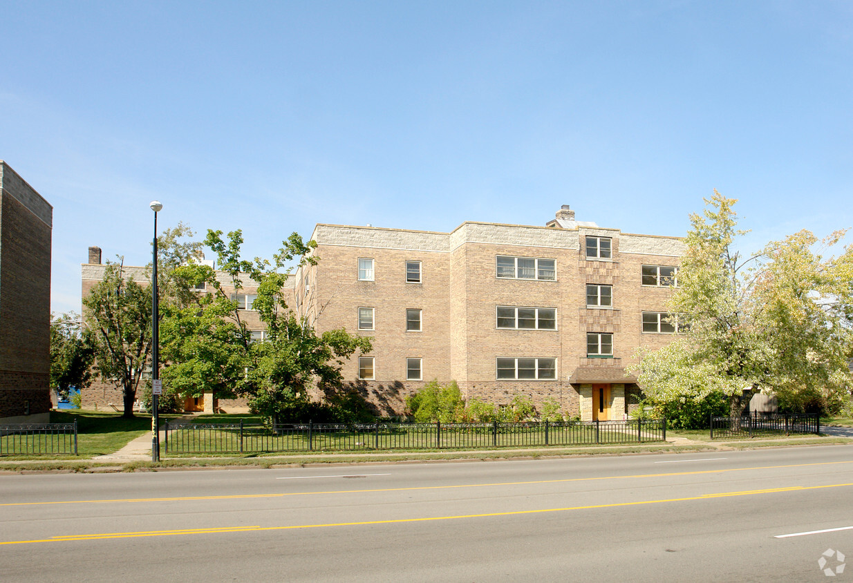 Foto principal - 2000 Delaware Apartments