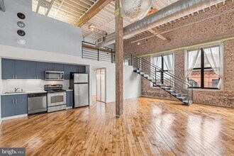 Building Photo - 428-40 N 13th St